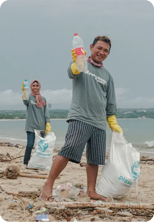 Plastic Bank collectors recovering plastic along the coast